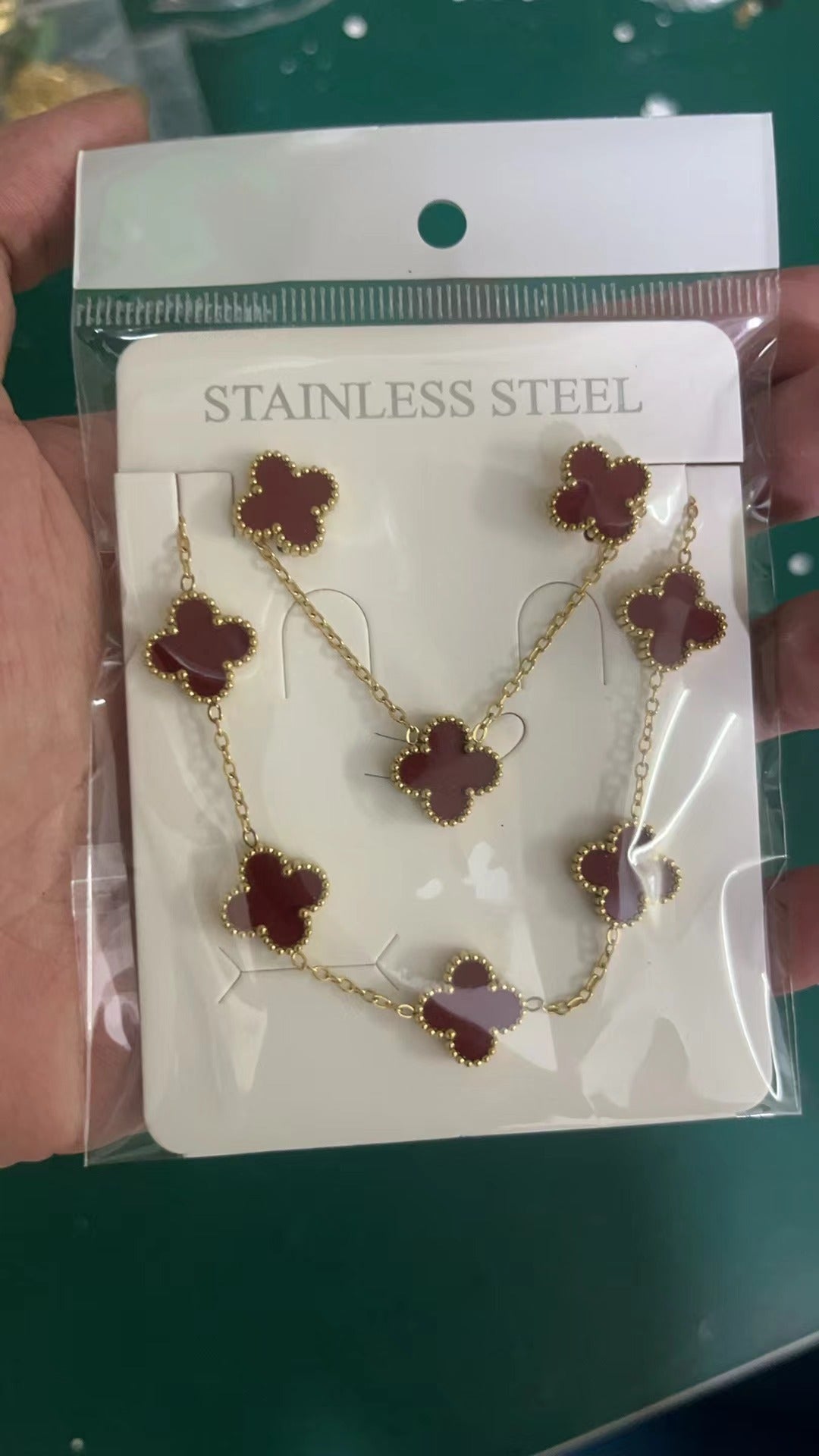 Five-Leaf Clover 3-Piece Gold Jewelry Set