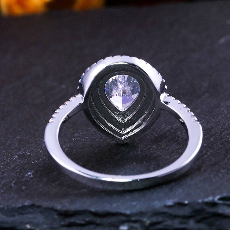Sparkly Pear-shaped Water Drop Cubic Zirconia Wedding Rings